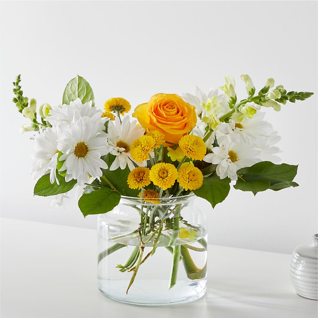 Sun Salutation Bouquet – Blooms By The Lake, Lake Arthur LA
