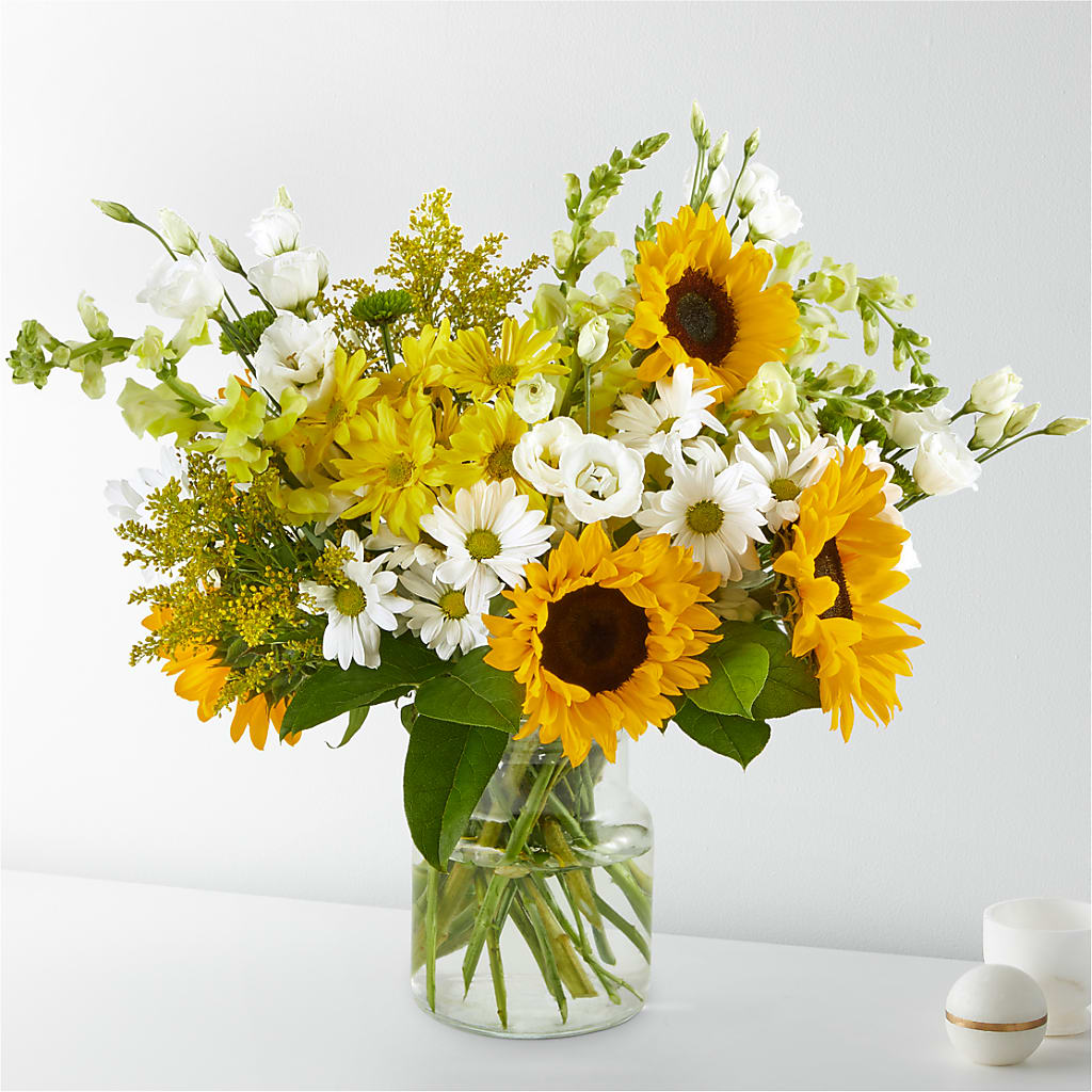 Hello Sunshine Bouquet – Blooms By The Lake, Lake Arthur LA