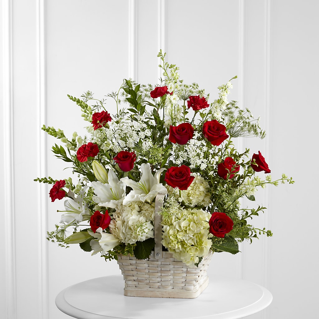 In Loving Memory Arrangement – Blooms By The Lake, Lake Arthur LA