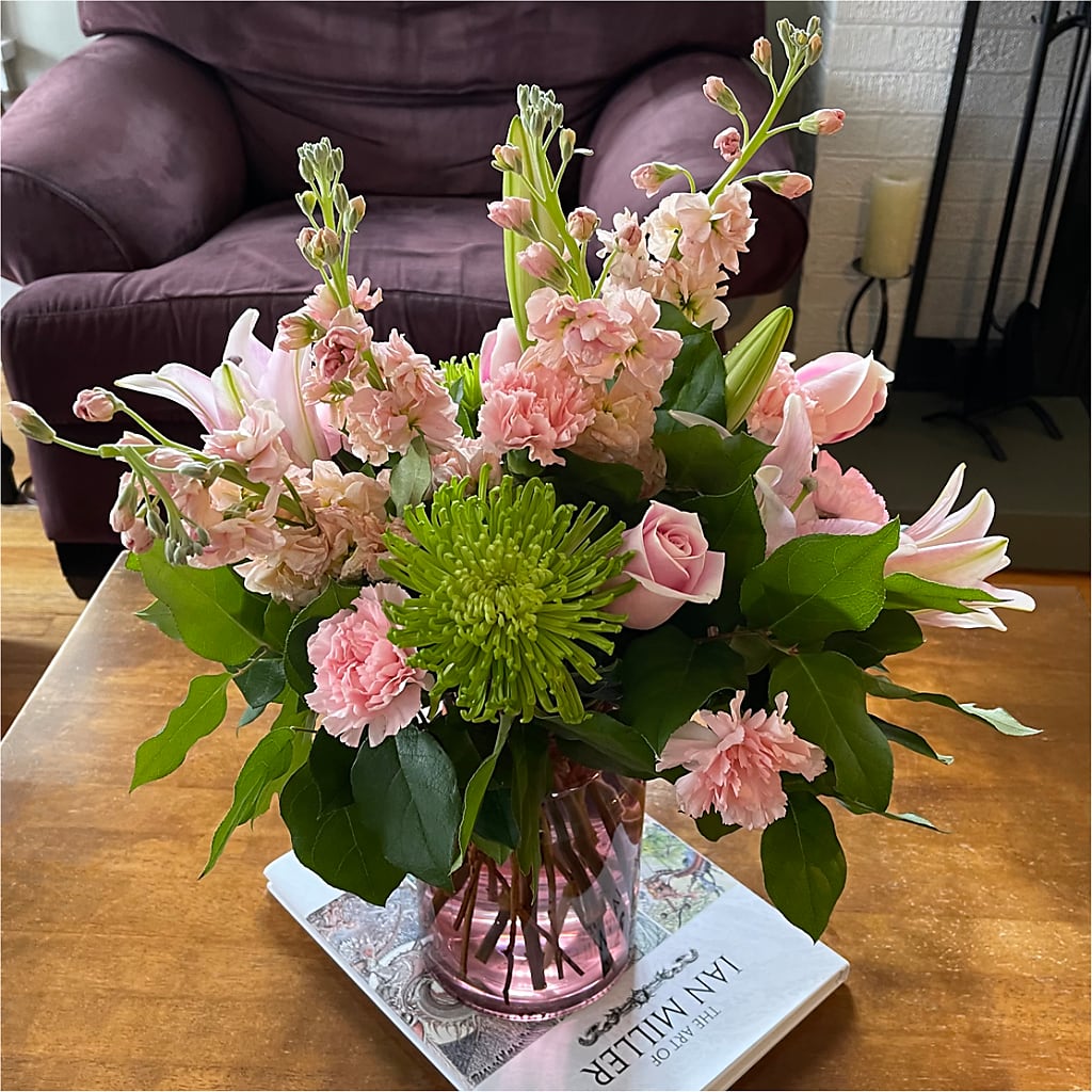 Pretty in Pink Bouquet – Blooms By The Lake, Lake Arthur LA