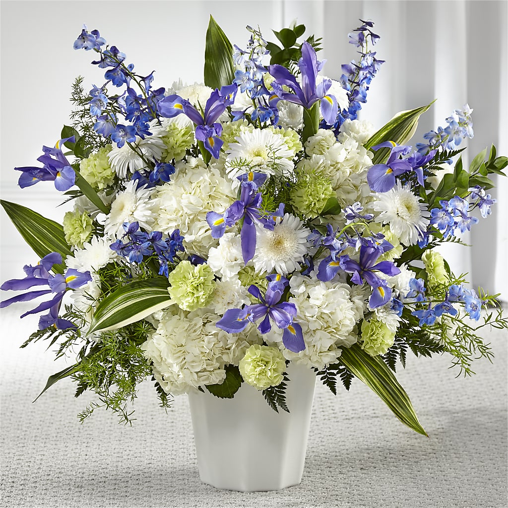 Soft Serenity Floor Basket – Blooms By The Lake, Lake Arthur LA