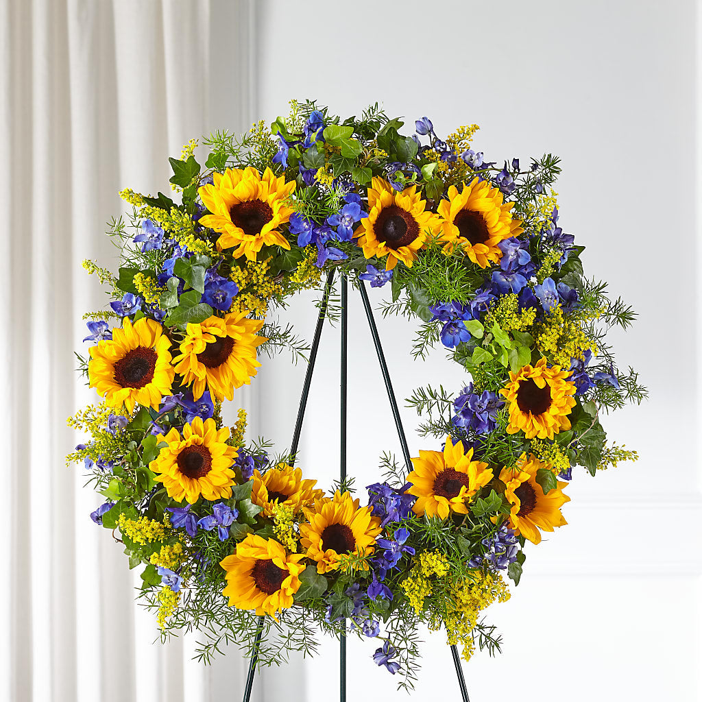 Bright Rays Wreath – Blooms By The Lake, Lake Arthur LA