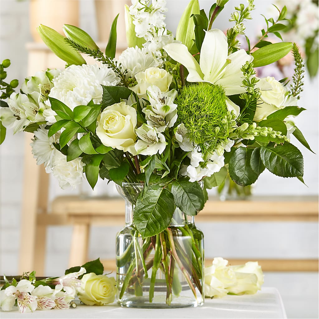 Classic Ivory – A Florist Original – Blooms By The Lake, Lake Arthur LA