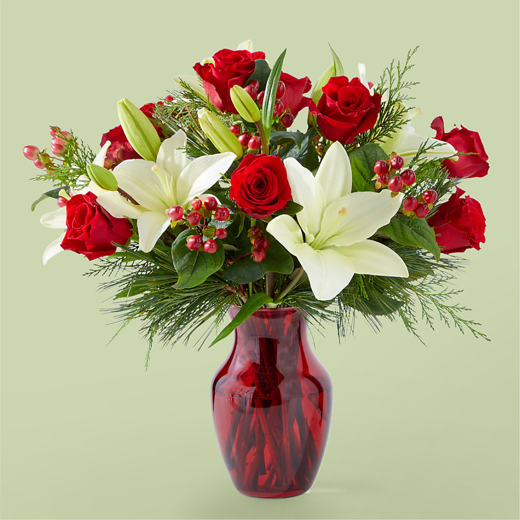 Evergreen Delight Bouquet – Blooms By The Lake, Lake Arthur LA