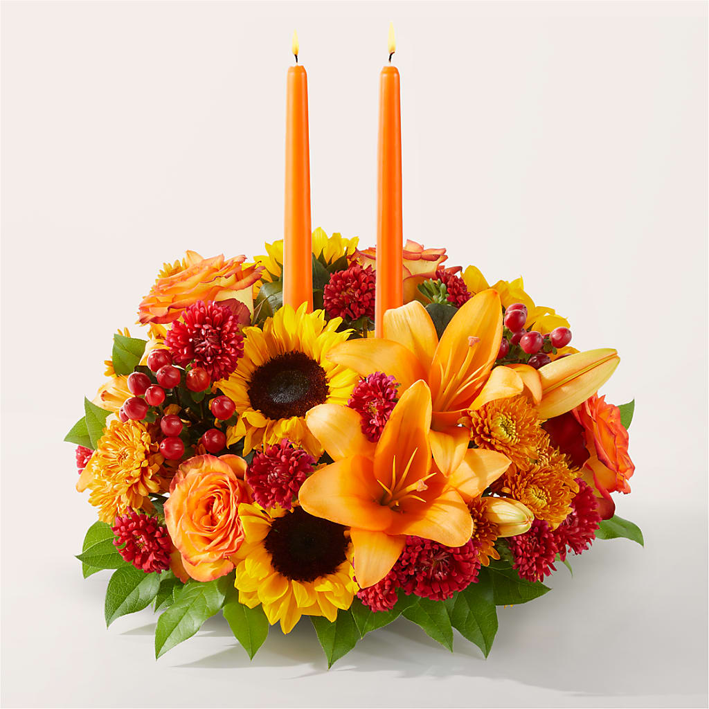 Grateful Centerpiece – Blooms By The Lake, Lake Arthur LA