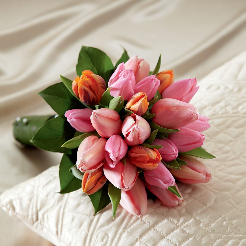 Embraceable Bouquet – Blooms By The Lake, Lake Arthur LA