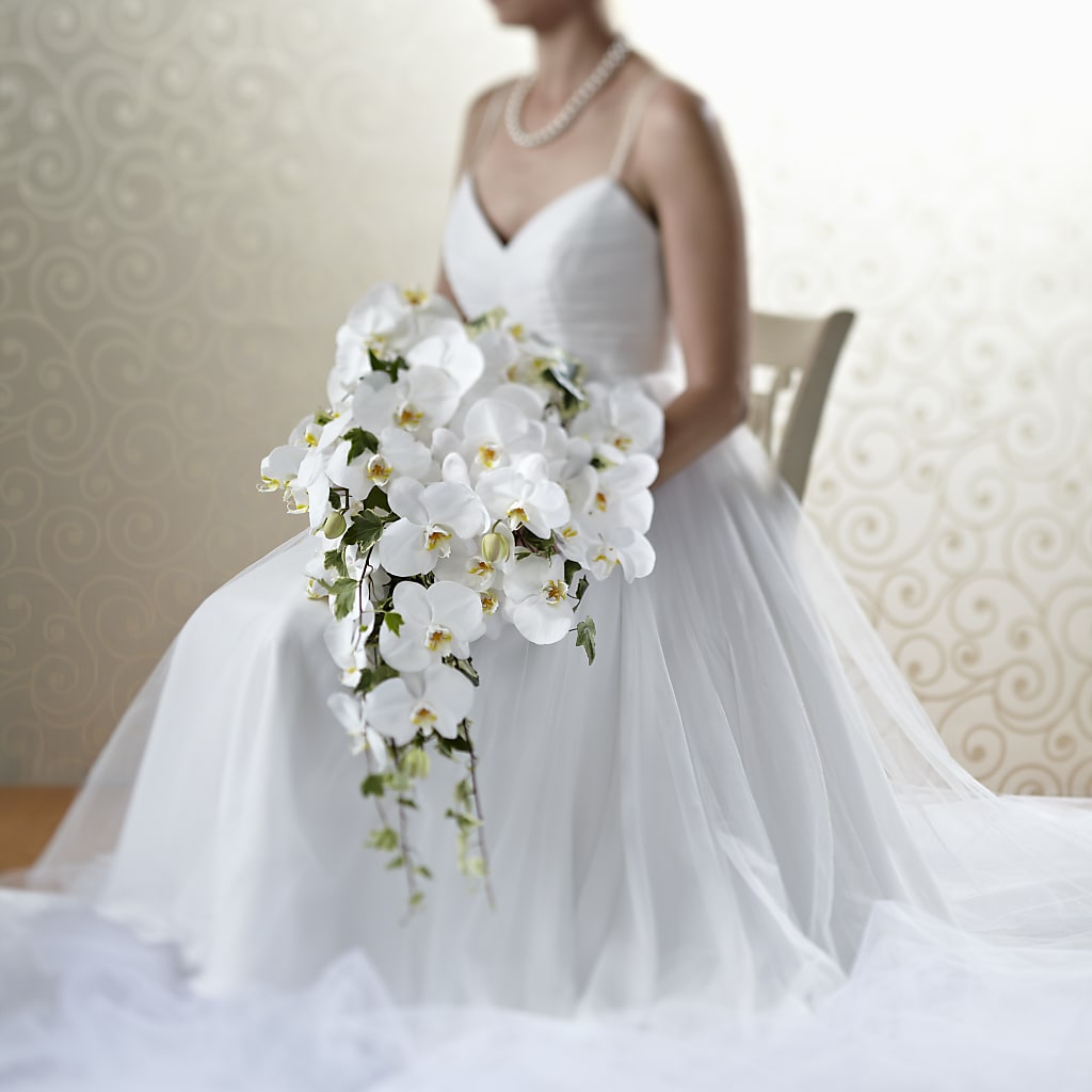 Classic White Bouquet – Blooms By The Lake, Lake Arthur LA