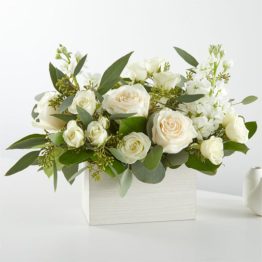 Fresh Linen Box Bouquet –  Blooms By The Lake, Lake Arthur LA