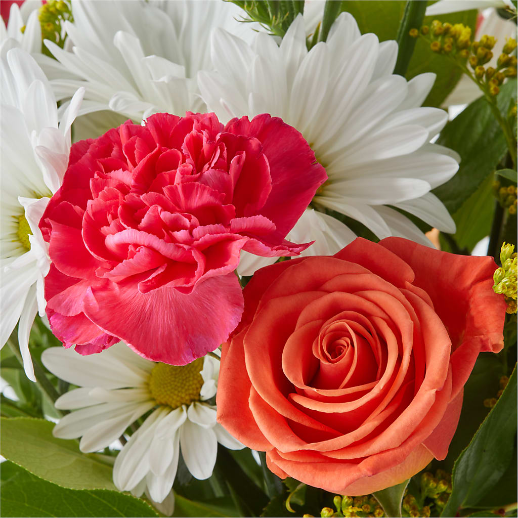 Oopsie Daisy Bouquet –  Blooms By The Lake, Lake Arthur LA