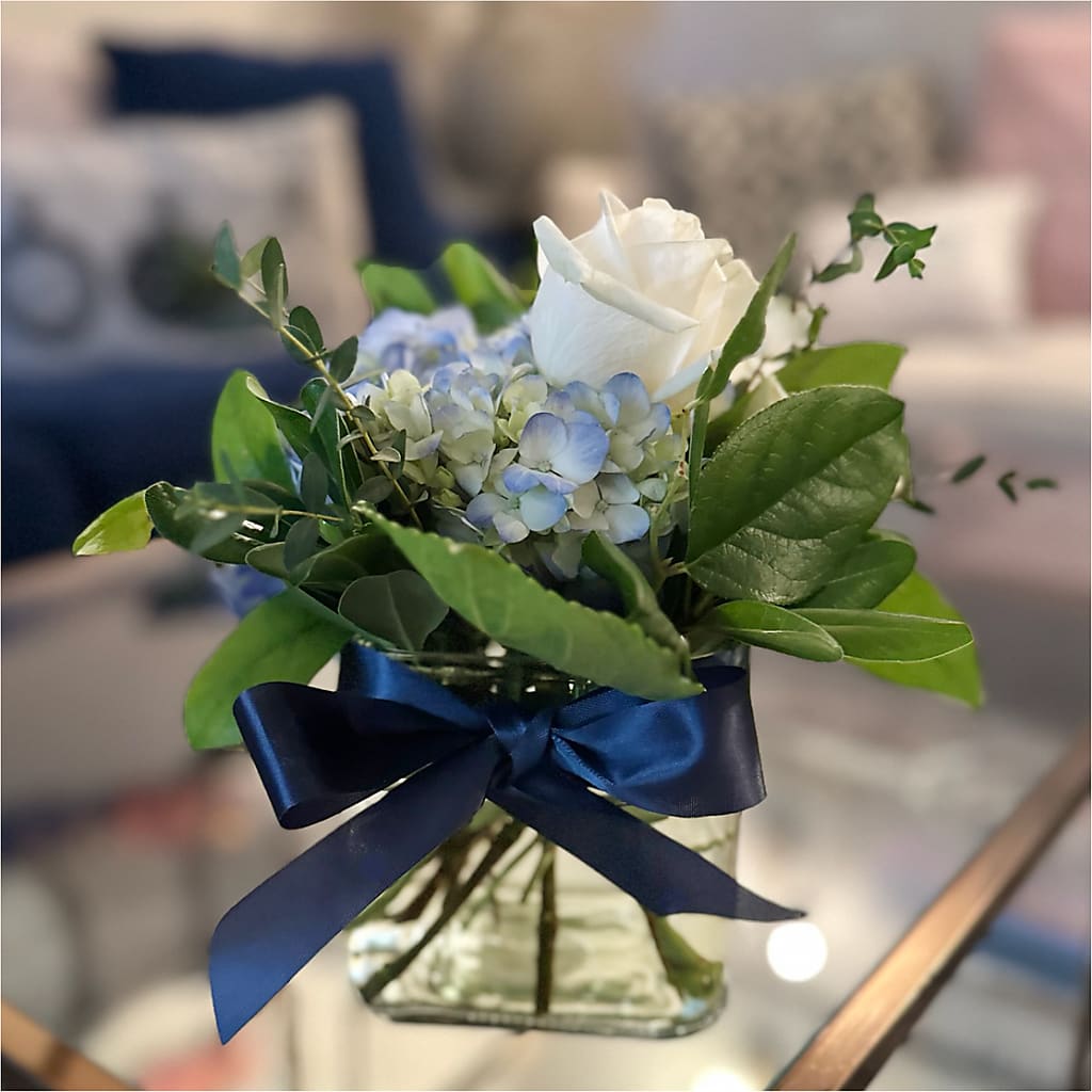 Sky Blue Delight Bouquet –  Blooms By The Lake, Lake Arthur LA
