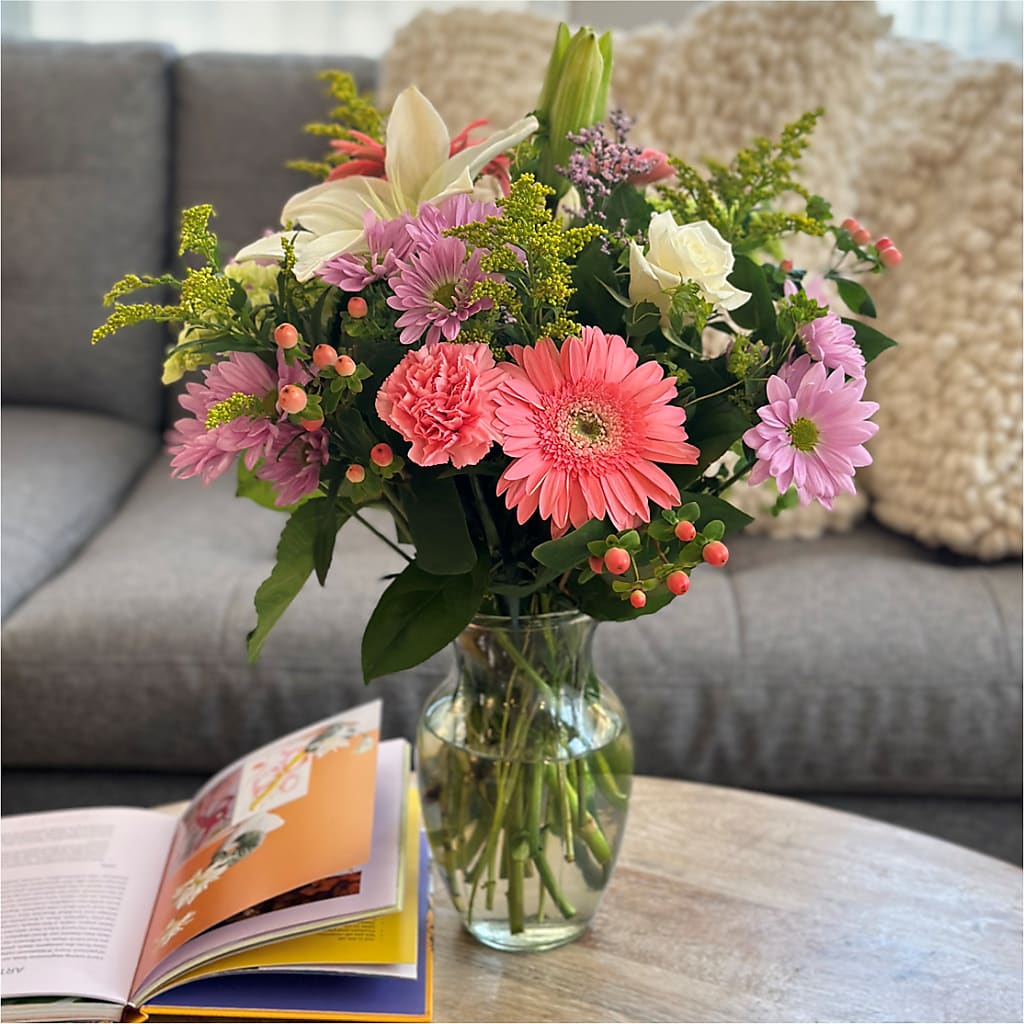 Pastel Tradition - A Florist Original –  Blooms By The Lake, Lake Arthur LA