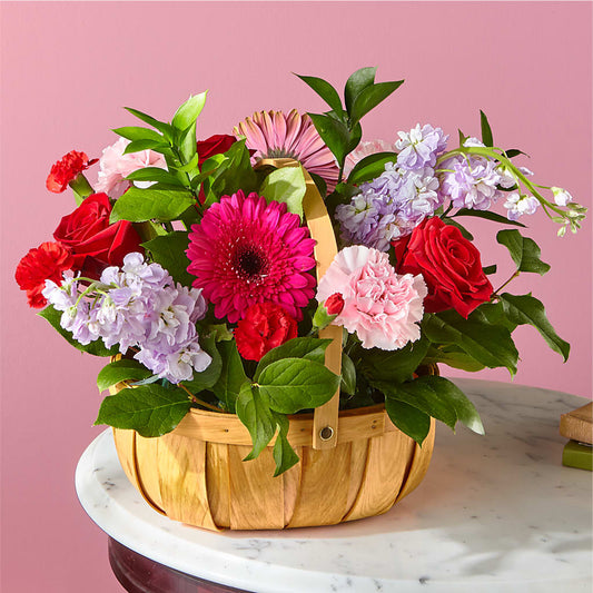 Pink Picnic Basket –  Blooms By The Lake, Lake Arthur LA