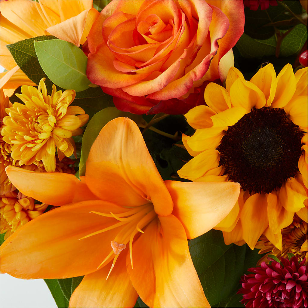 Grateful Centerpiece –  Blooms By The Lake, Lake Arthur LA