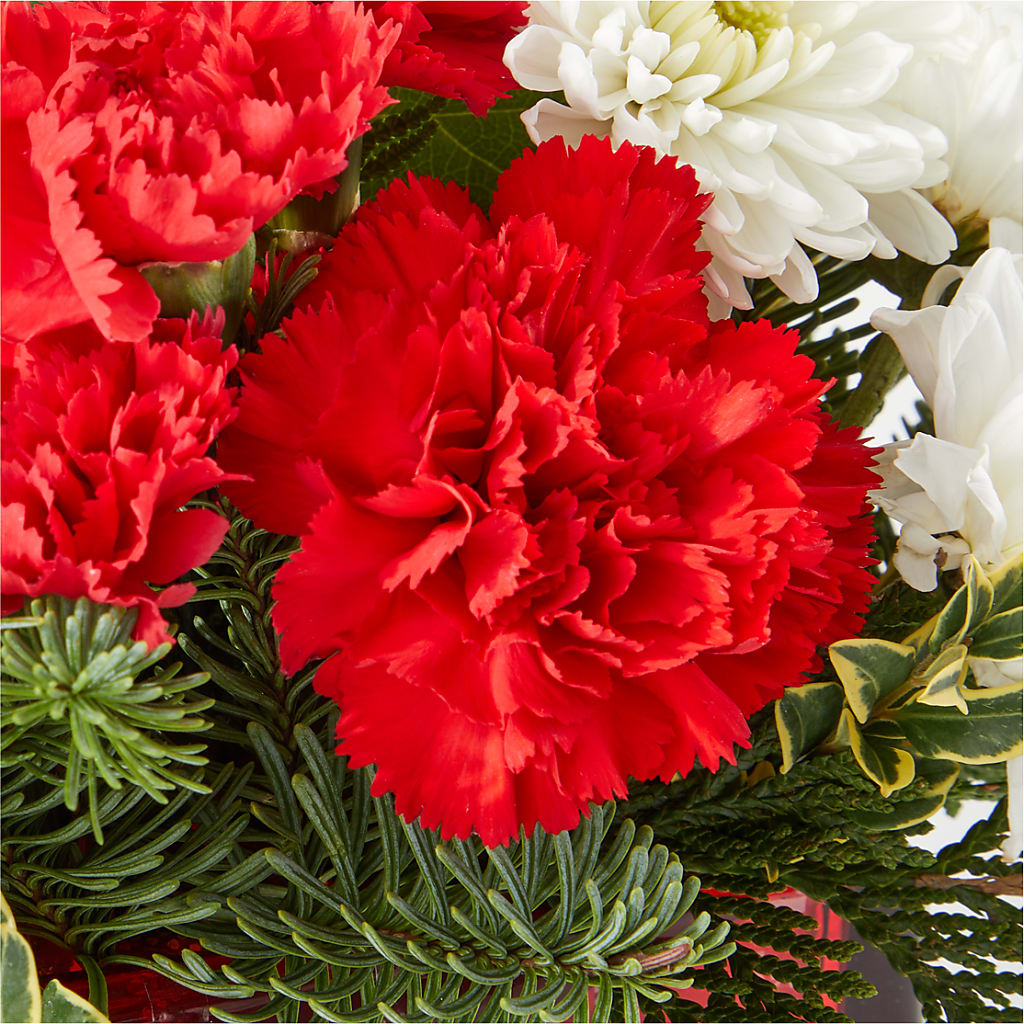 Christmas Market Bouquet –  Blooms By The Lake, Lake Arthur LA