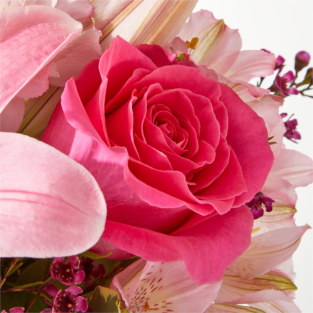 Lucky in Love Bouquet –  Blooms By The Lake, Lake Arthur LA