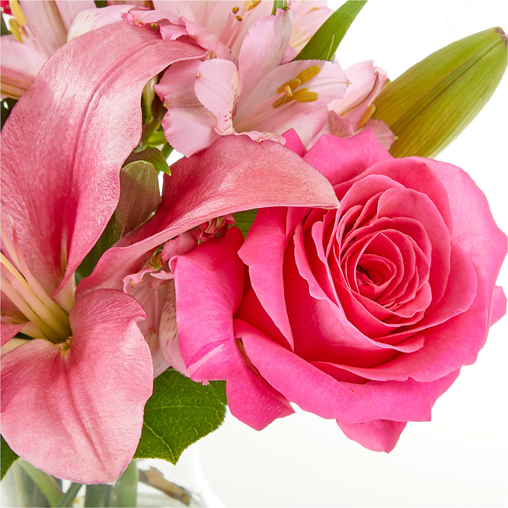 Lots of Love Bouquet –  Blooms By The Lake, Lake Arthur LA