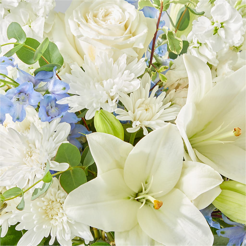 Peace of Mind Bouquet –  Blooms By The Lake, Lake Arthur LA