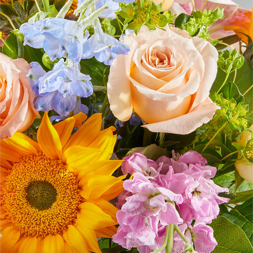 Dreamy Meadows Bouquet –  Blooms By The Lake, Lake Arthur LA