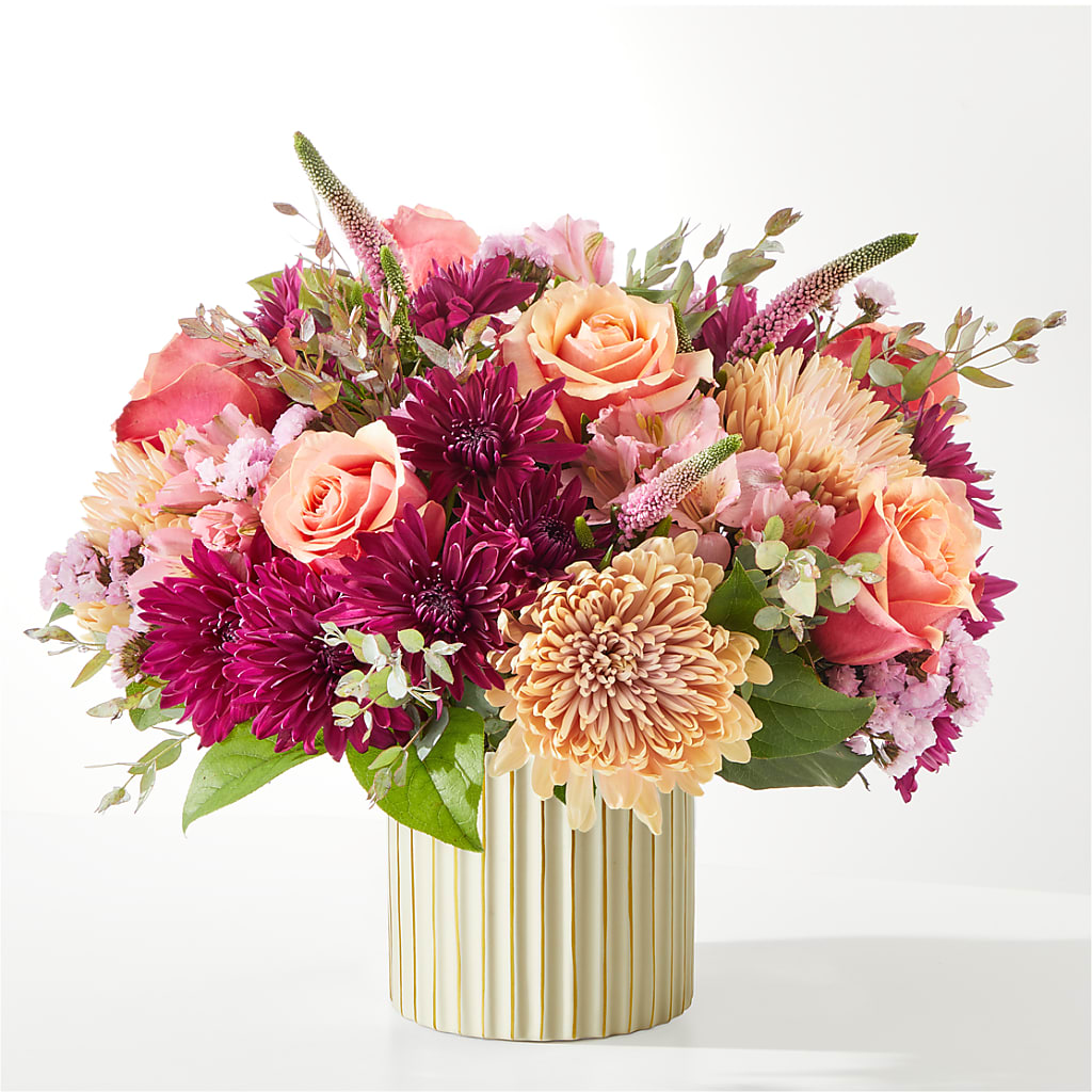 Berry Cobbler Bouquet with Ivory Vase –  Blooms By The Lake, Lake Arthur LA
