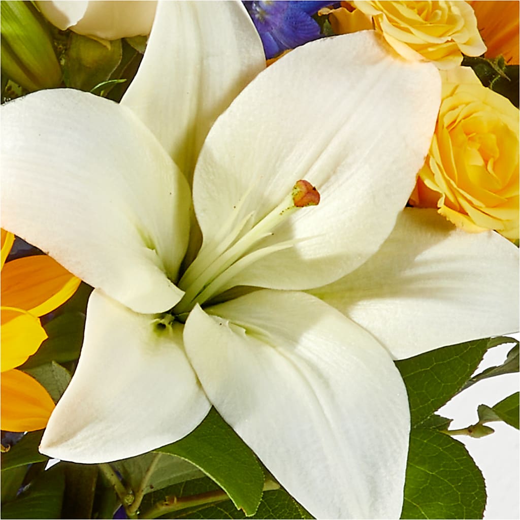 Wonderfully Sunny Bouquet –  Blooms By The Lake, Lake Arthur LA